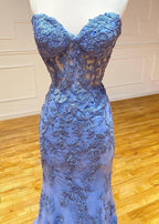 Sky Blue Tulle Mermaid Evening Dress with Strapless Neckline and Appliques
