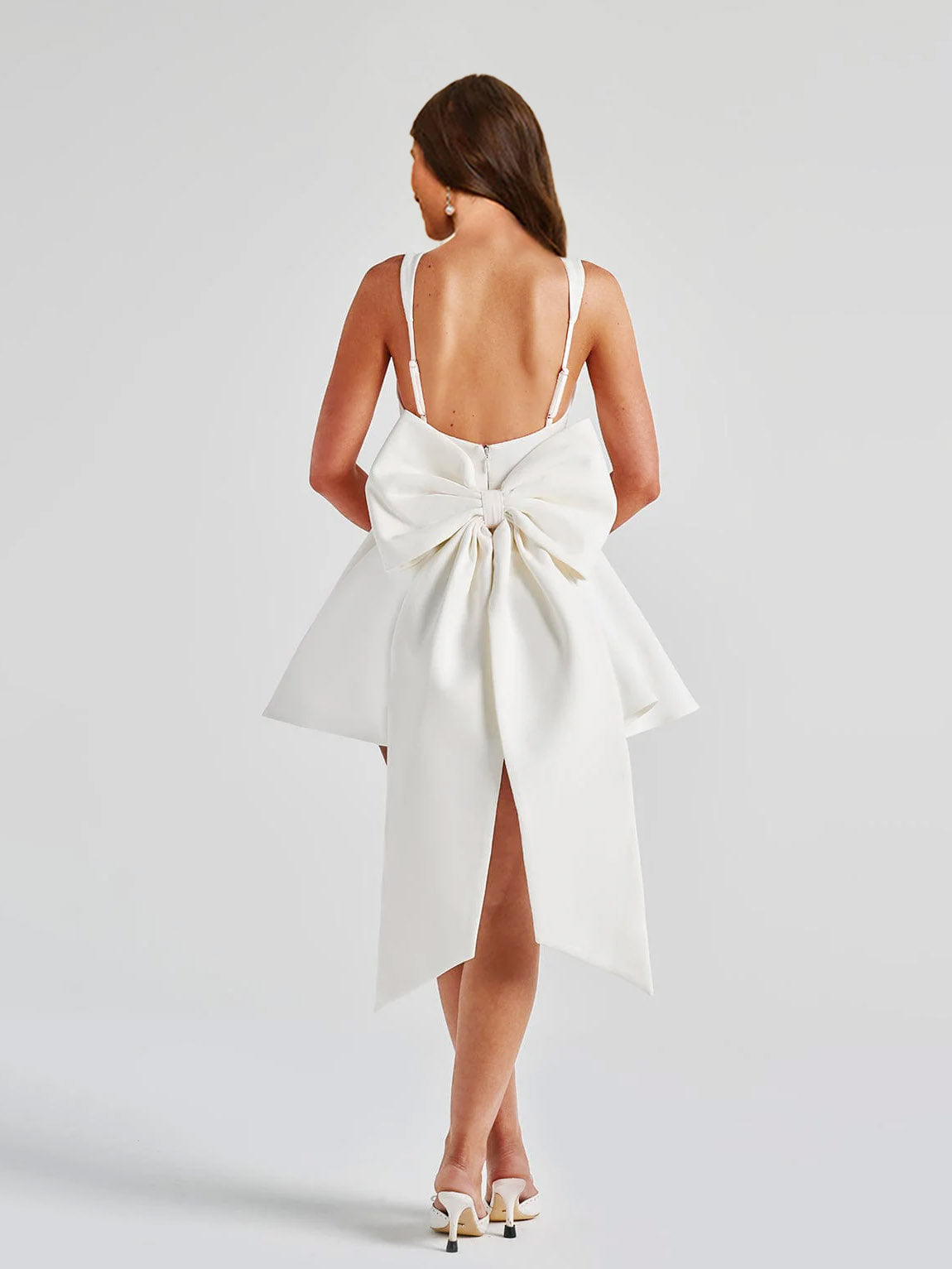 Elowyn ivory side view homecoming dress