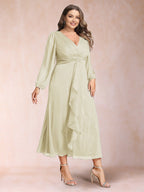 Odette Vale Ivory front view wedding guest dress