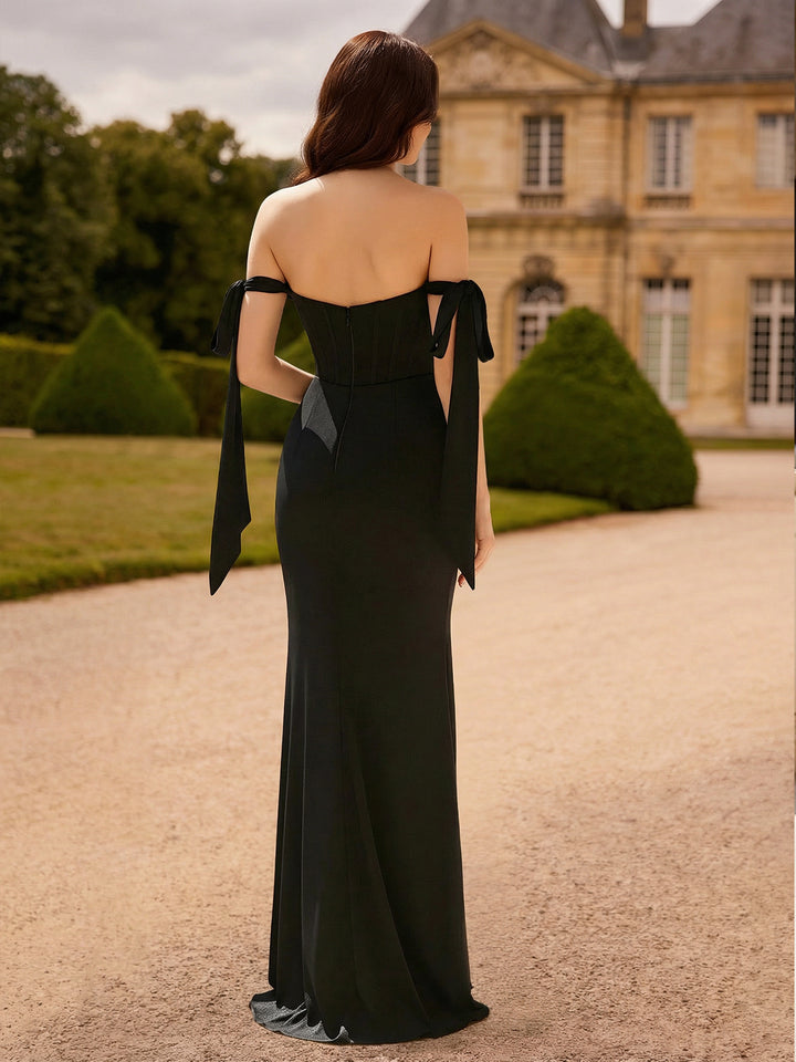 Vianne Fleur Black back view prom dress
