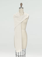 Aeris Wrap Ivory alternate view all accessories