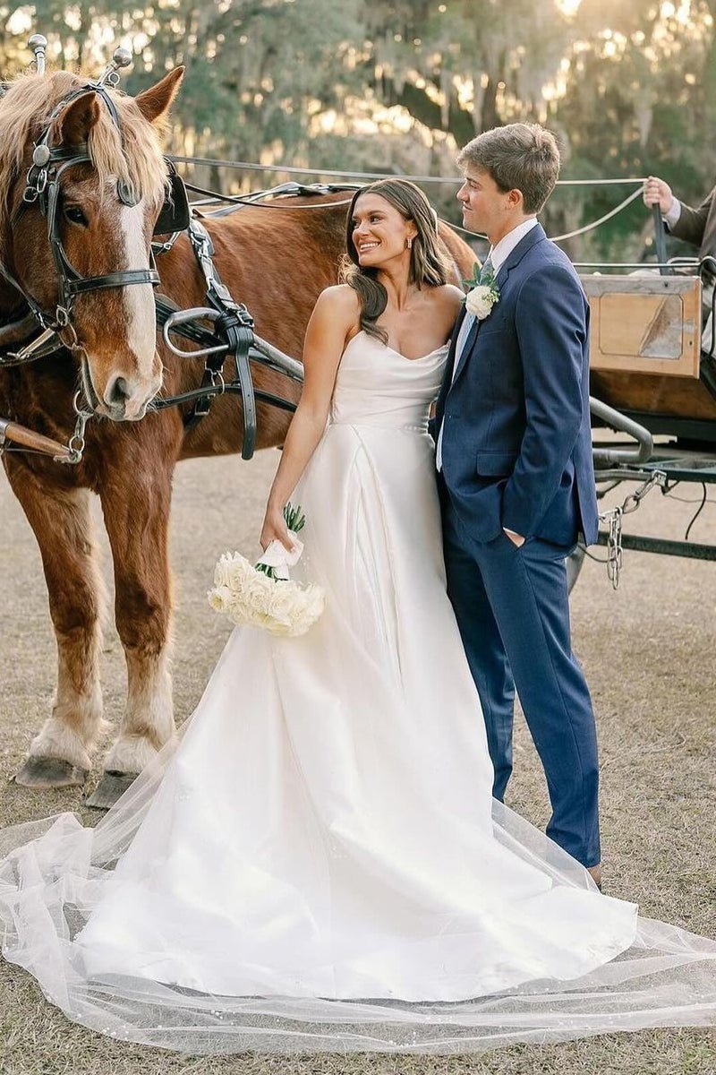 Bellamy Grace detail image 4 wedding dress