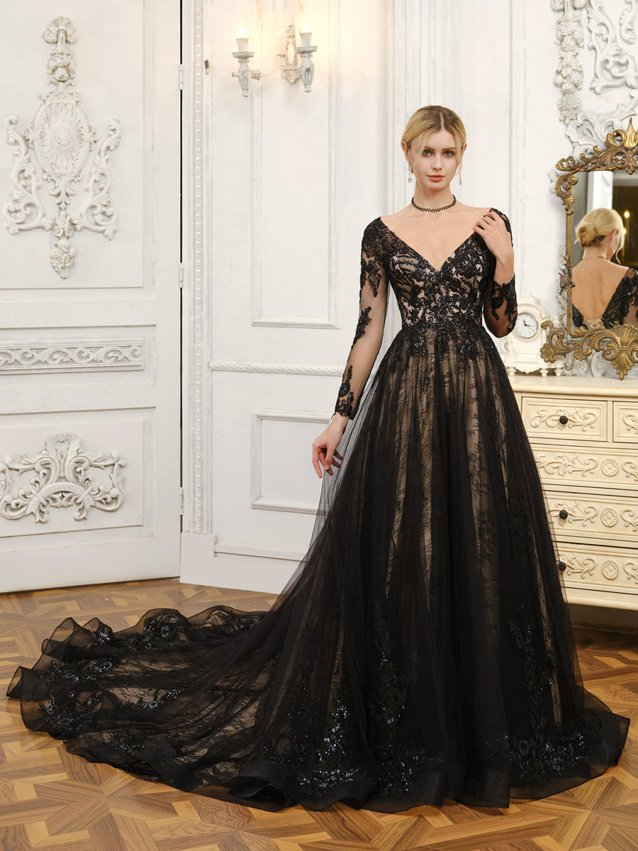 Ismerie black side view wedding dress