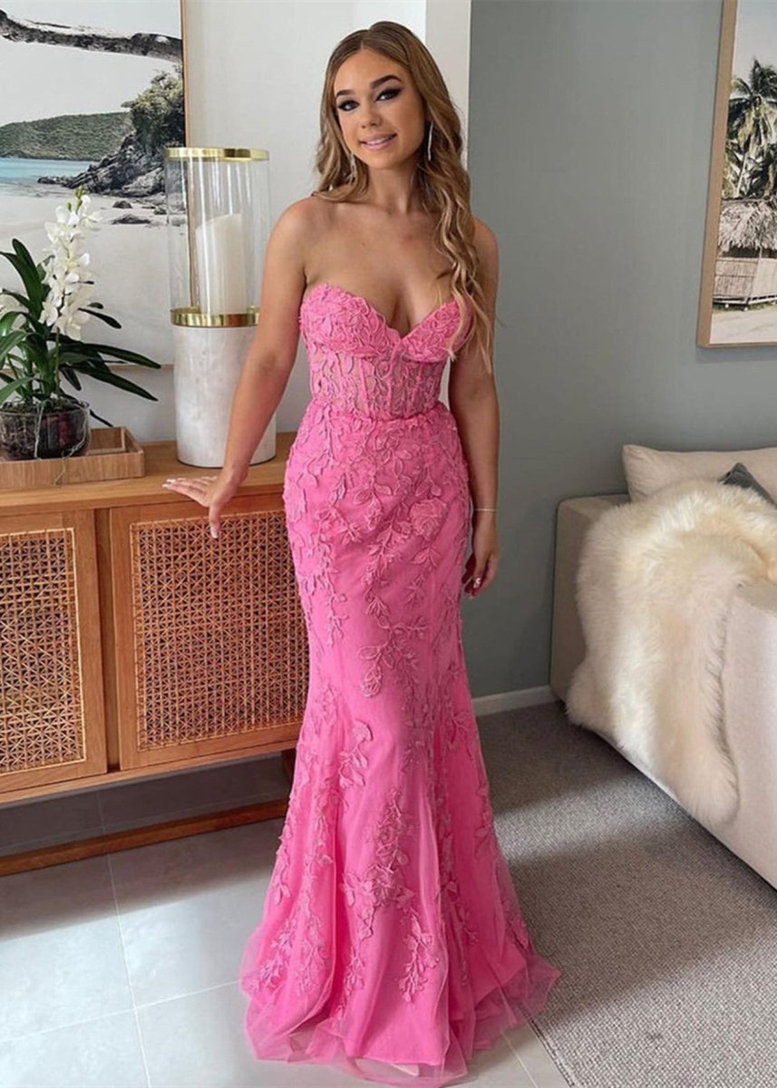 Sky Blue Tulle Mermaid Evening Dress with Strapless Neckline and Appliques