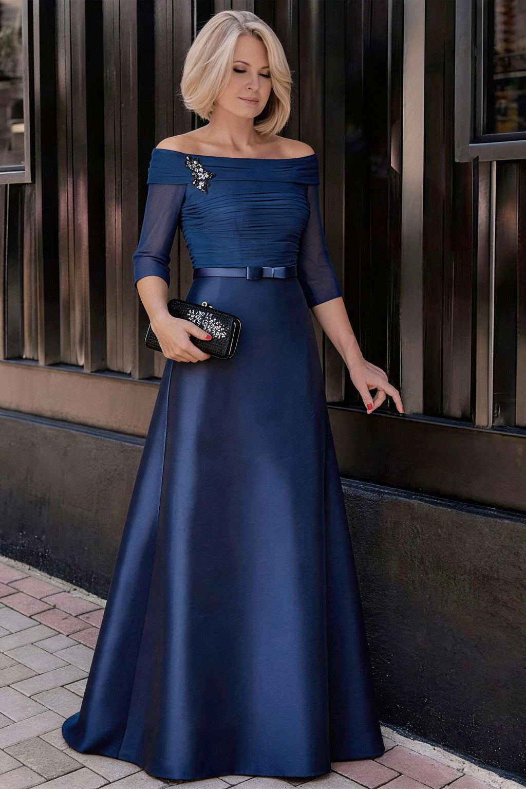 Elegant A Line Off The Shoulder Short Sleeves Applique Mother of the Bride Dress