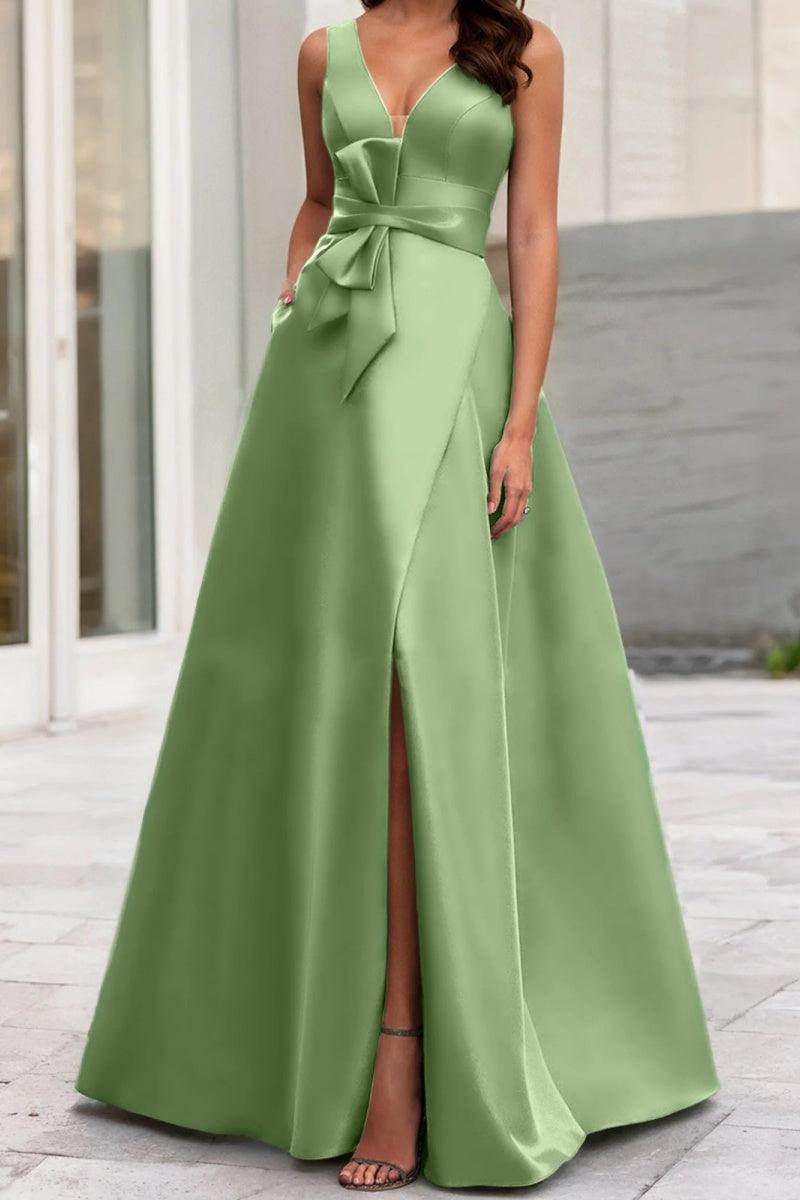 Elegant A Line V Neck Sleeveless Mother of the Bride Dress