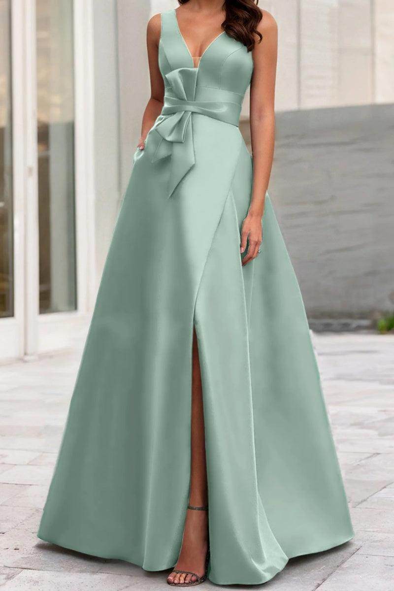 Elegant A Line V Neck Sleeveless Mother of the Bride Dress