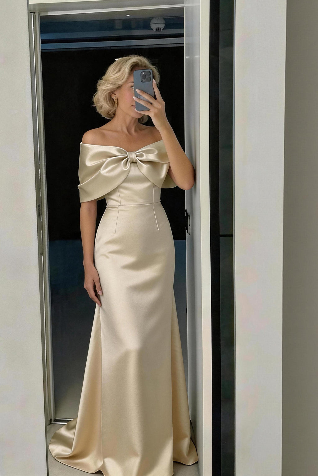 Elegant Trumpet Mermaid Maxi Mikado Mother of the Bride Dress