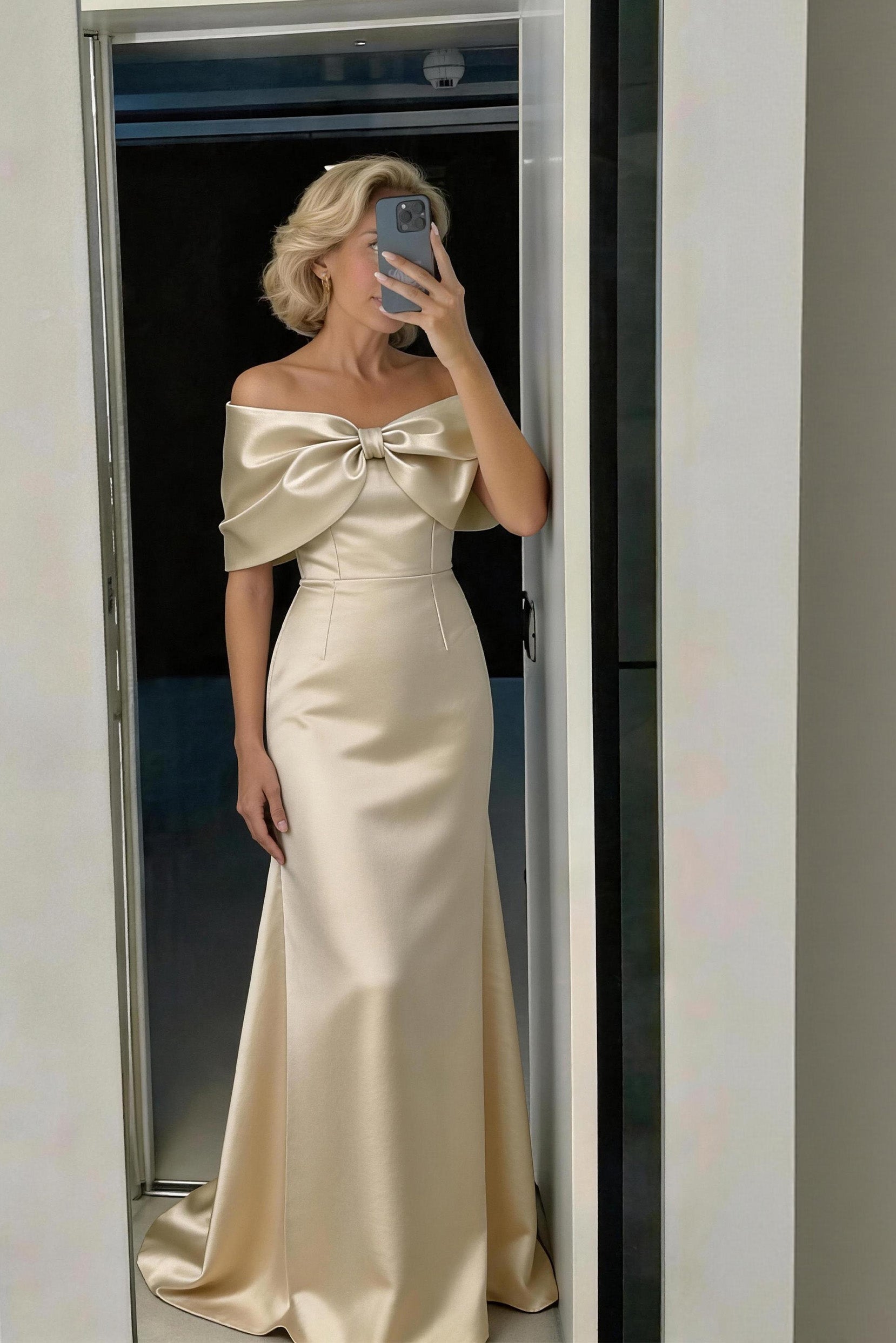 Elegant Trumpet Mermaid Maxi Mikado Mother of the Bride Dress