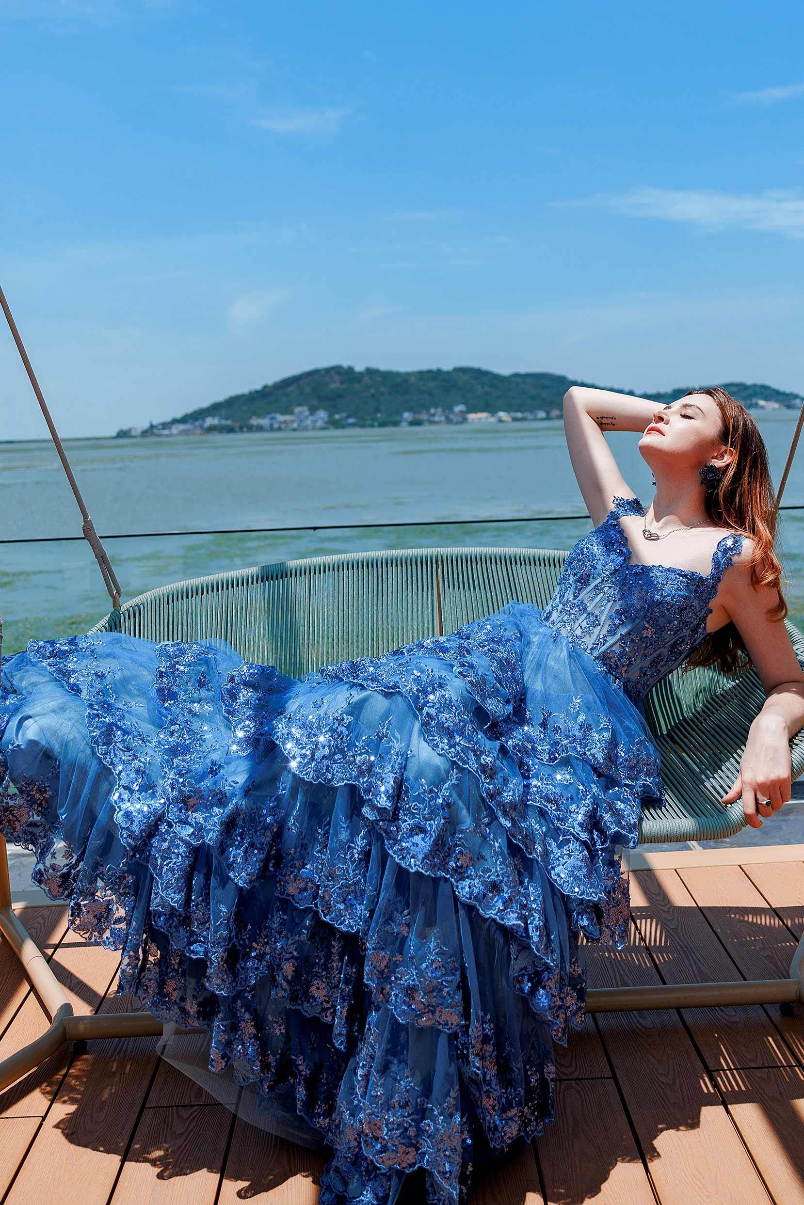 Elegant Ball Gown Sweep Brush Train Tulle Prom Dress for Prom