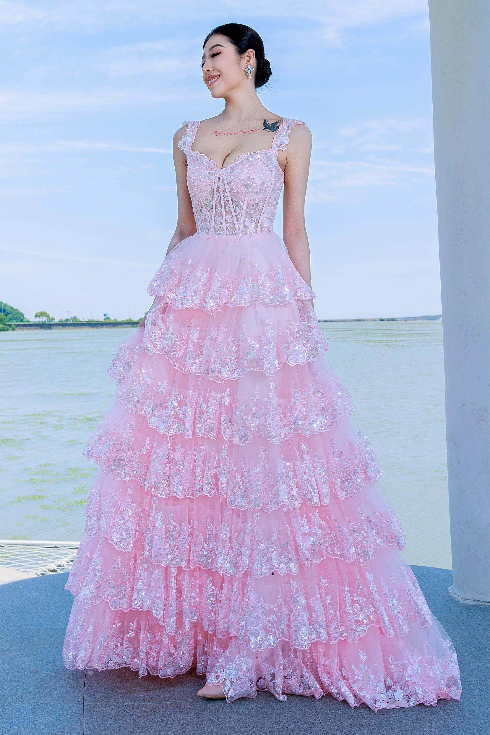 Elegant Ball Gown Sweep Brush Train Tulle Prom Dress for Prom