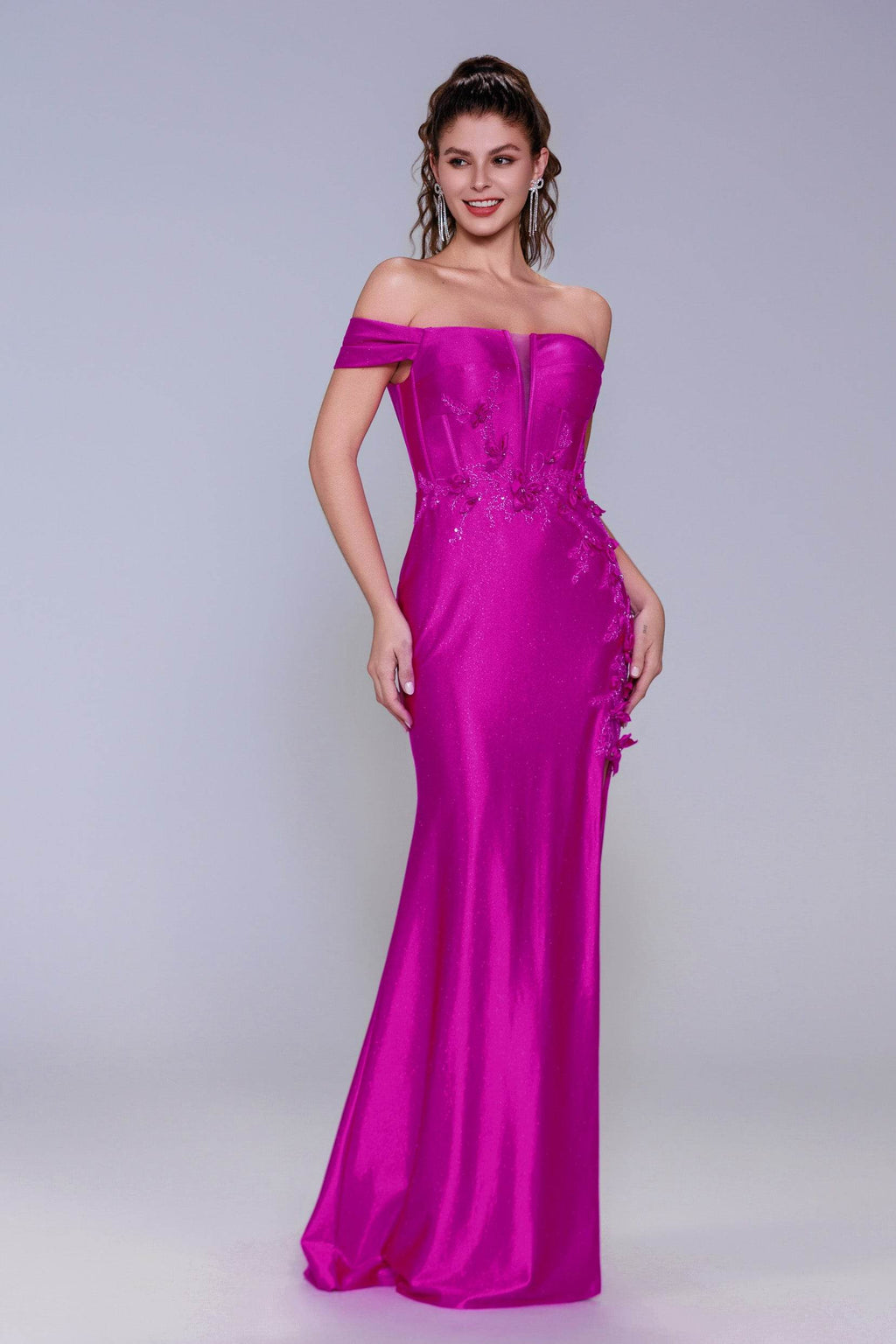 Elegant Sheath Column Sweep Brush Train Stretch Satin Prom Dress for Prom