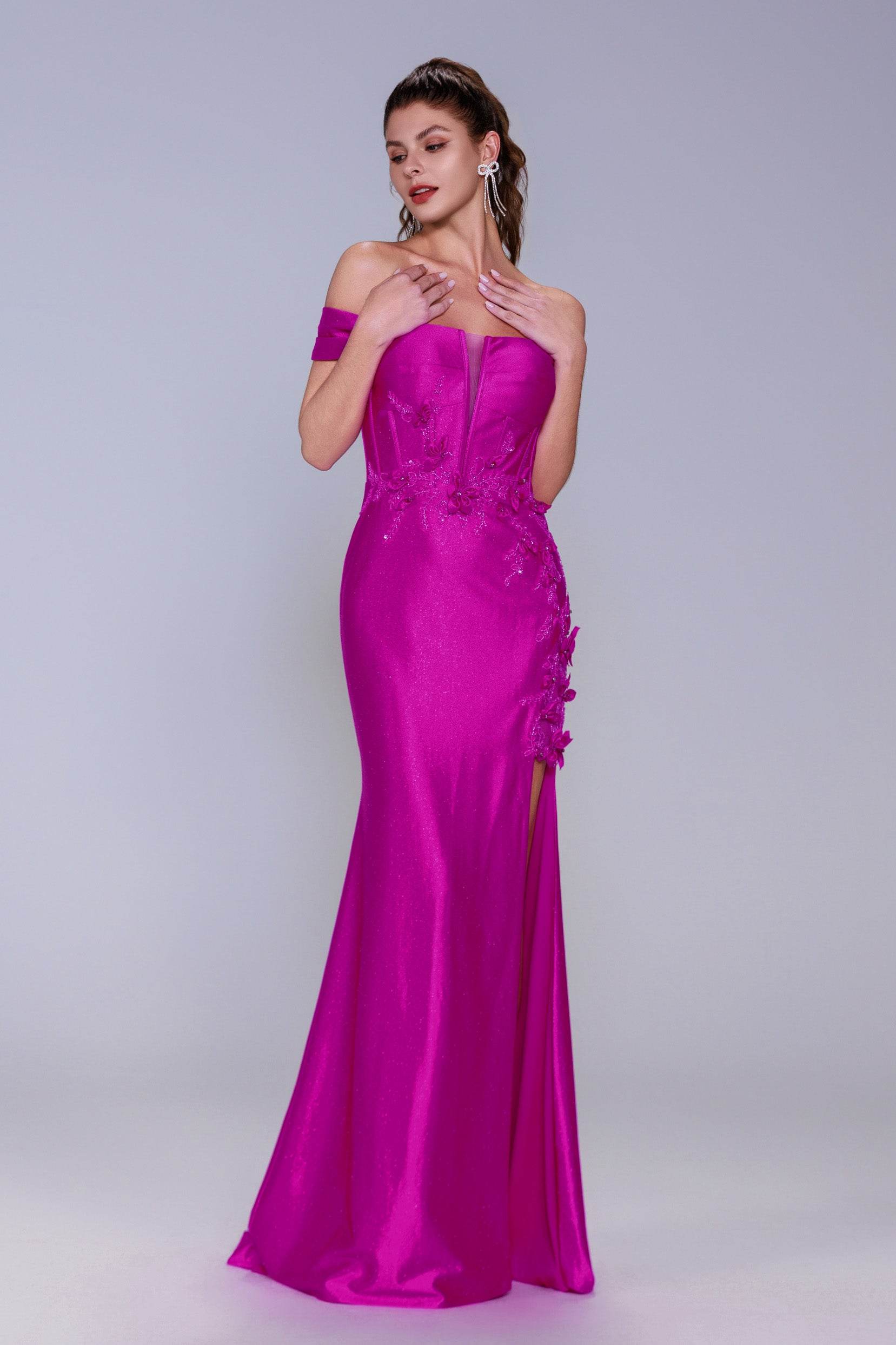 Elegant Sheath Column Sweep Brush Train Stretch Satin Prom Dress for Prom