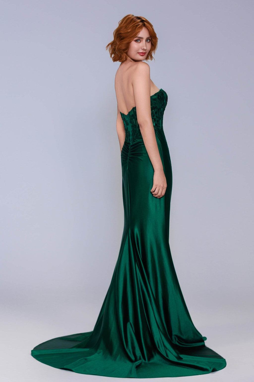 Elegant Sheath Column Sweep Brush Train Stretch Satin Prom Dress for Prom