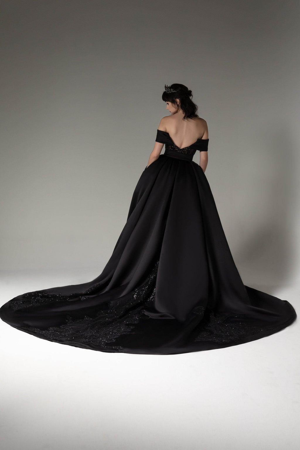 Elegant Princess Chapel Train Satin Wedding Dress Wedding Dress