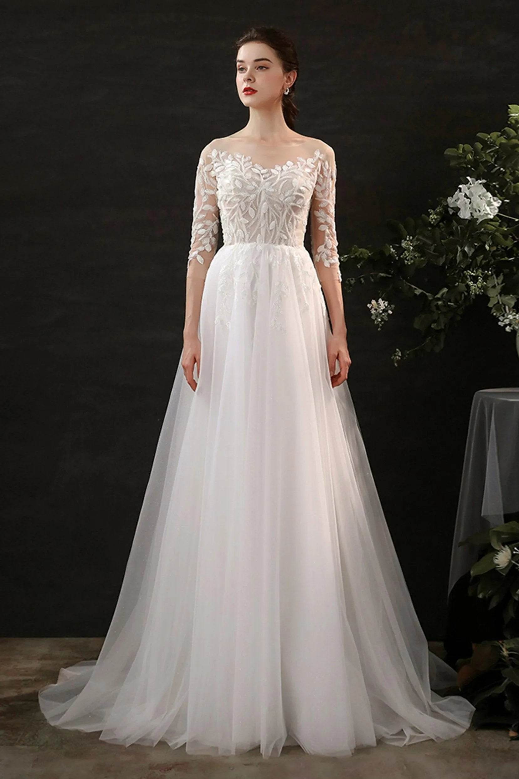 Elegant A Line Sweep Brush Train Lace Tulle Wedding Dress Wedding Dress