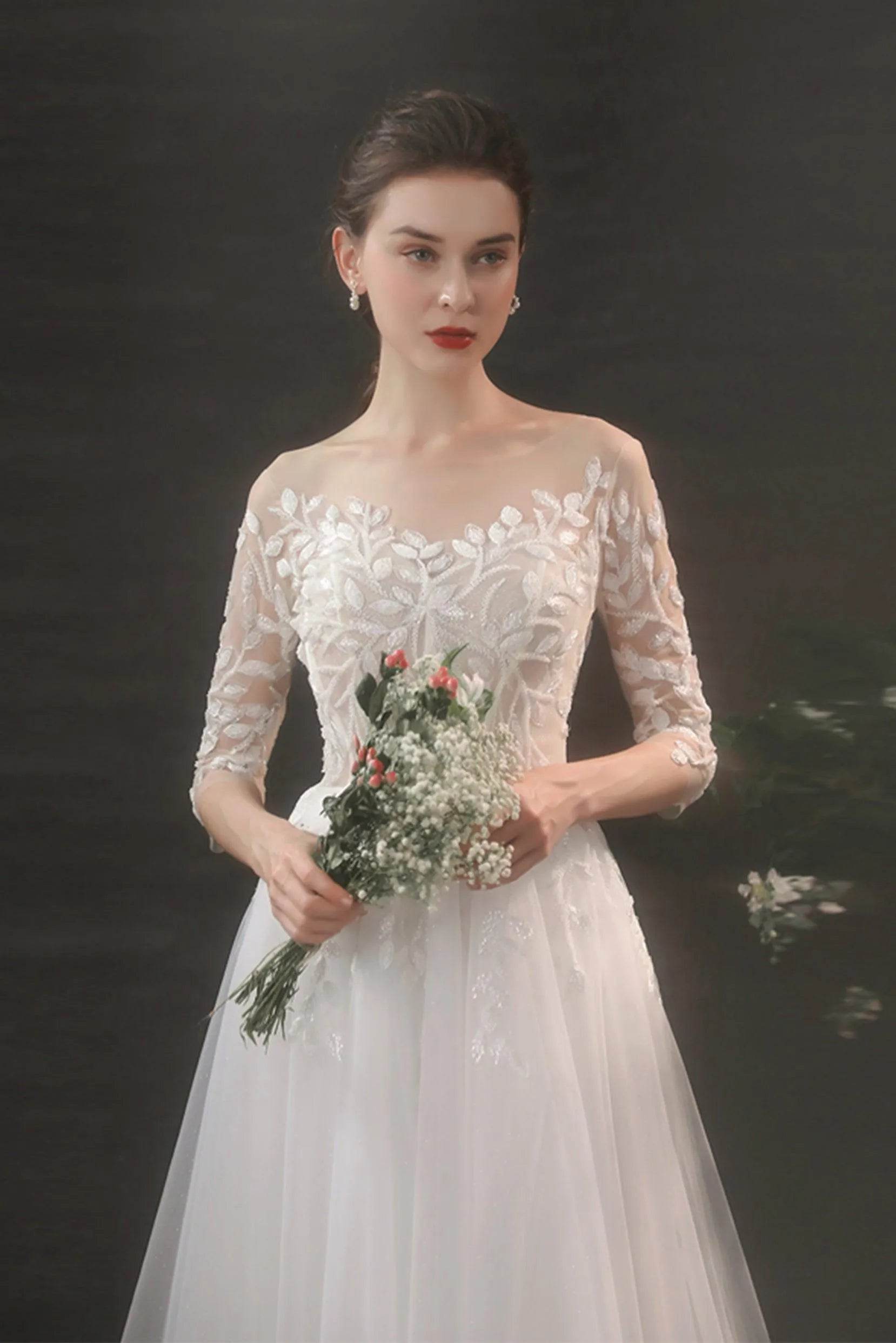 Elegant A Line Sweep Brush Train Lace Tulle Wedding Dress Wedding Dress