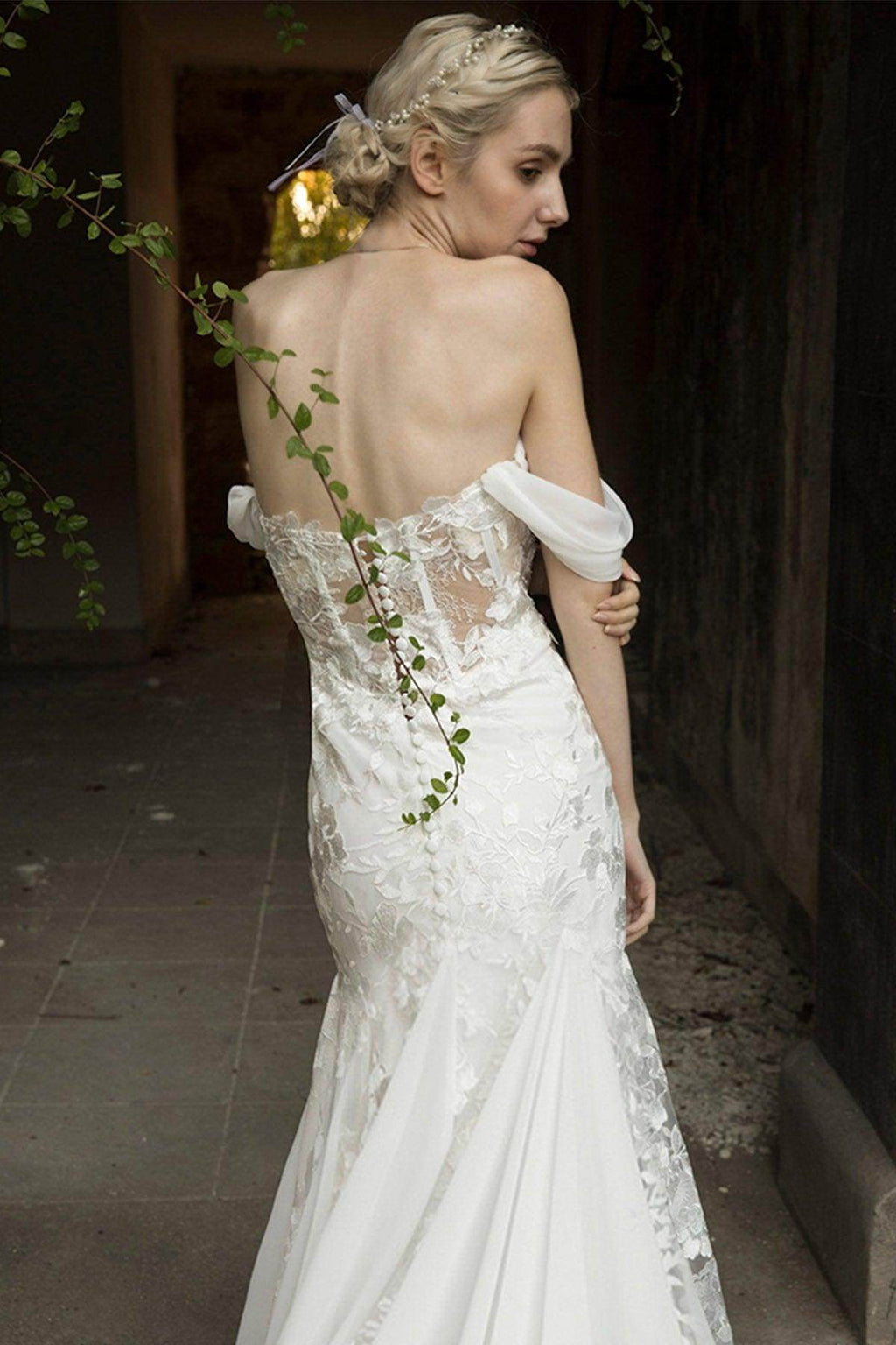 Elegant Trumpet Court Train Lace Chiffon Wedding Dress Wedding Dress