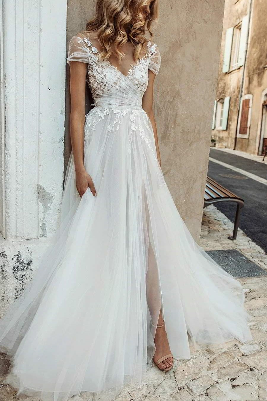 Elegant A Line Sweep Brush Train Lace Tulle Wedding Dress Wedding Dress