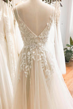 Elegant A Line Floor Length Lace Tulle Wedding Dress Wedding Dress