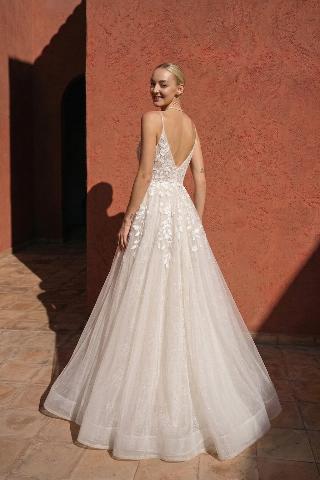 Elegant A Line Floor Length Lace Tulle Wedding Dress Wedding Dress