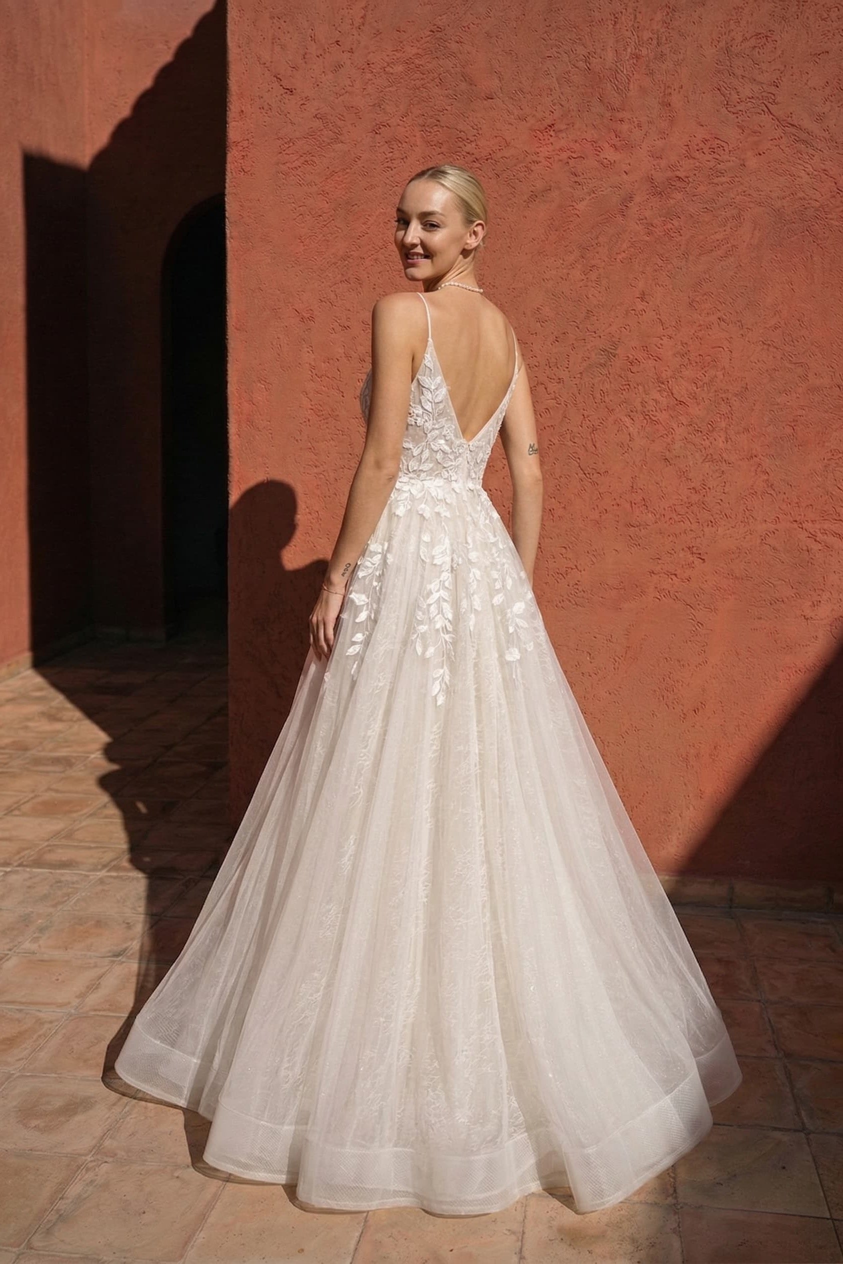 Elegant A Line Floor Length Lace Tulle Wedding Dress Wedding Dress