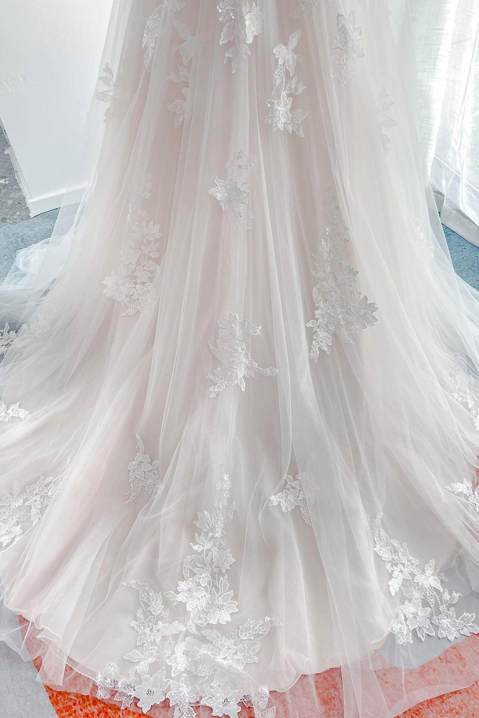 Elegant A Line Court Train Lace Tulle Wedding Dress Wedding Dress
