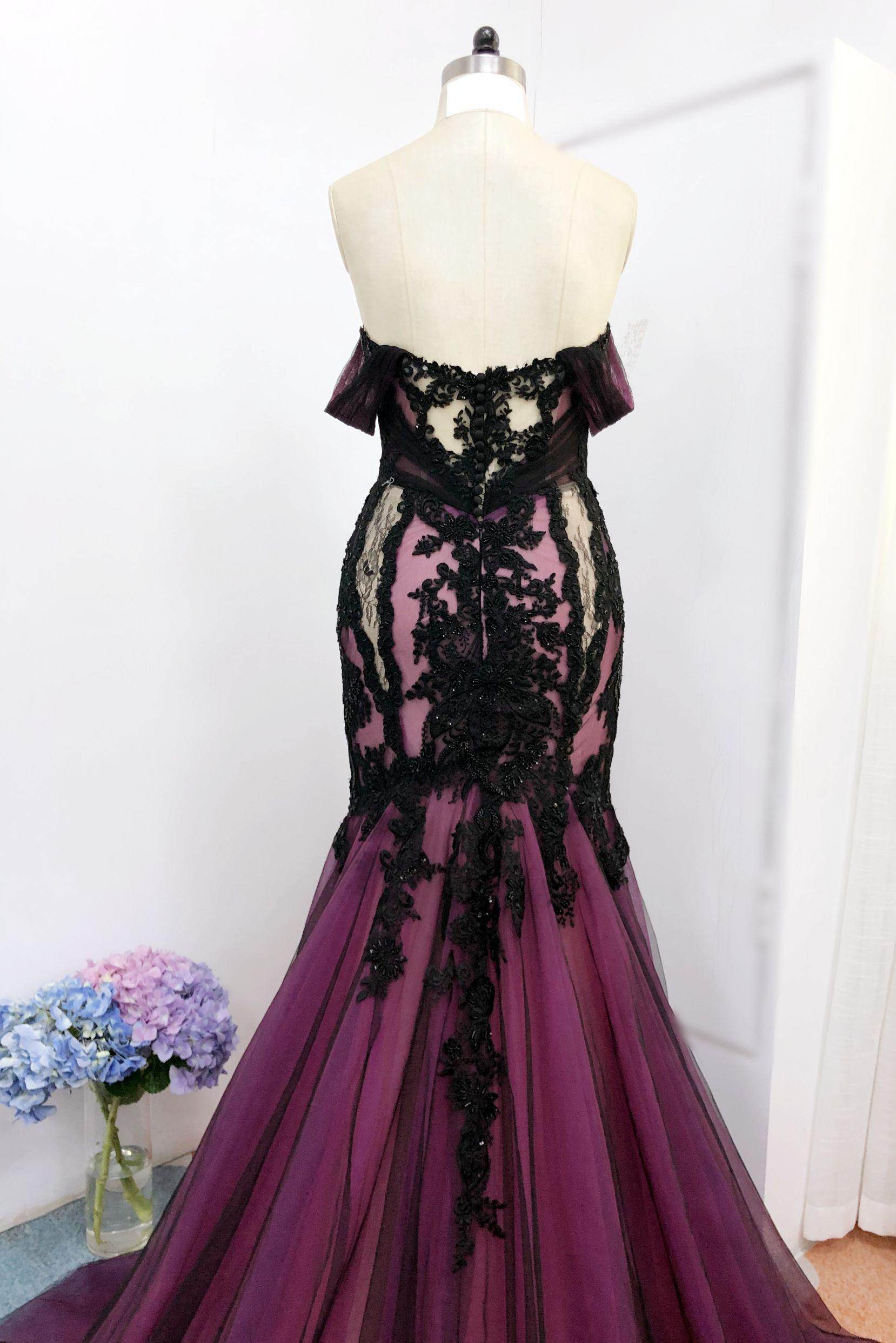 Elegant Trumpet Mermaid Cathedral Train Lace Tulle Wedding Dress Wedding Dress