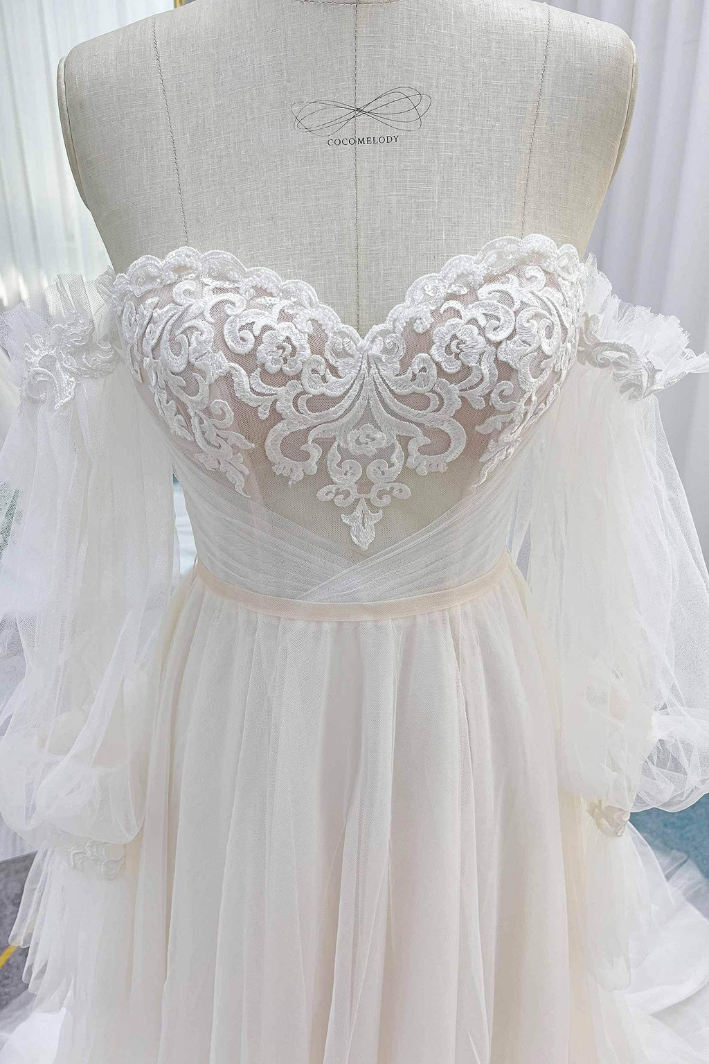 Elegant A Line Court Train Lace Tulle Wedding Dress Wedding Dress