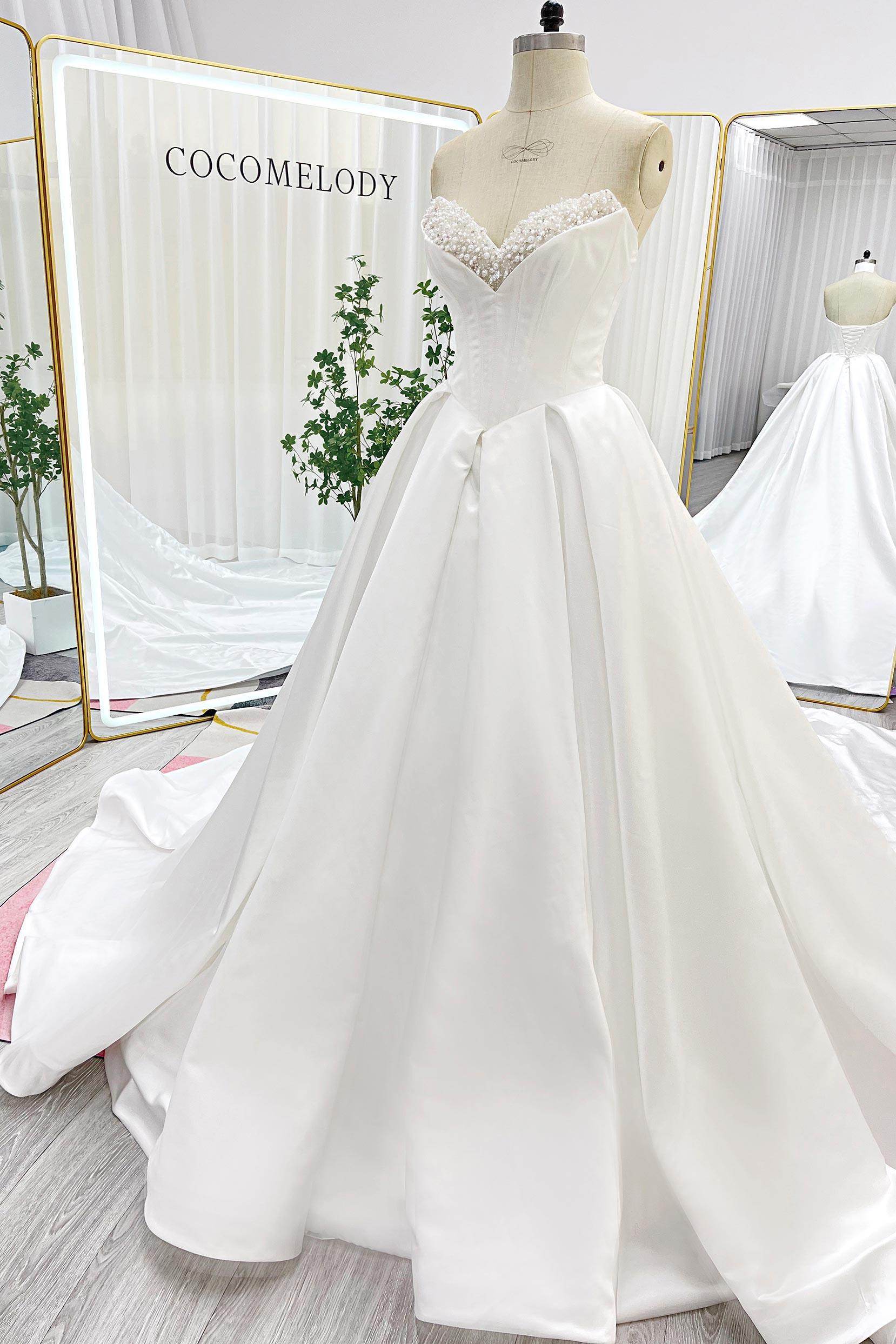 Elegant Ball Gown Chapel Train Satin Wedding Dress Wedding Dress