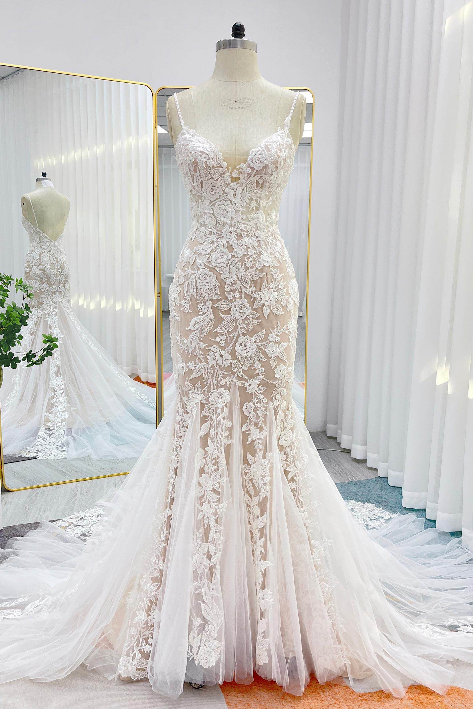 Elegant Trumpet Mermaid Chapel Train Lace Tulle Wedding Dress Wedding Dress