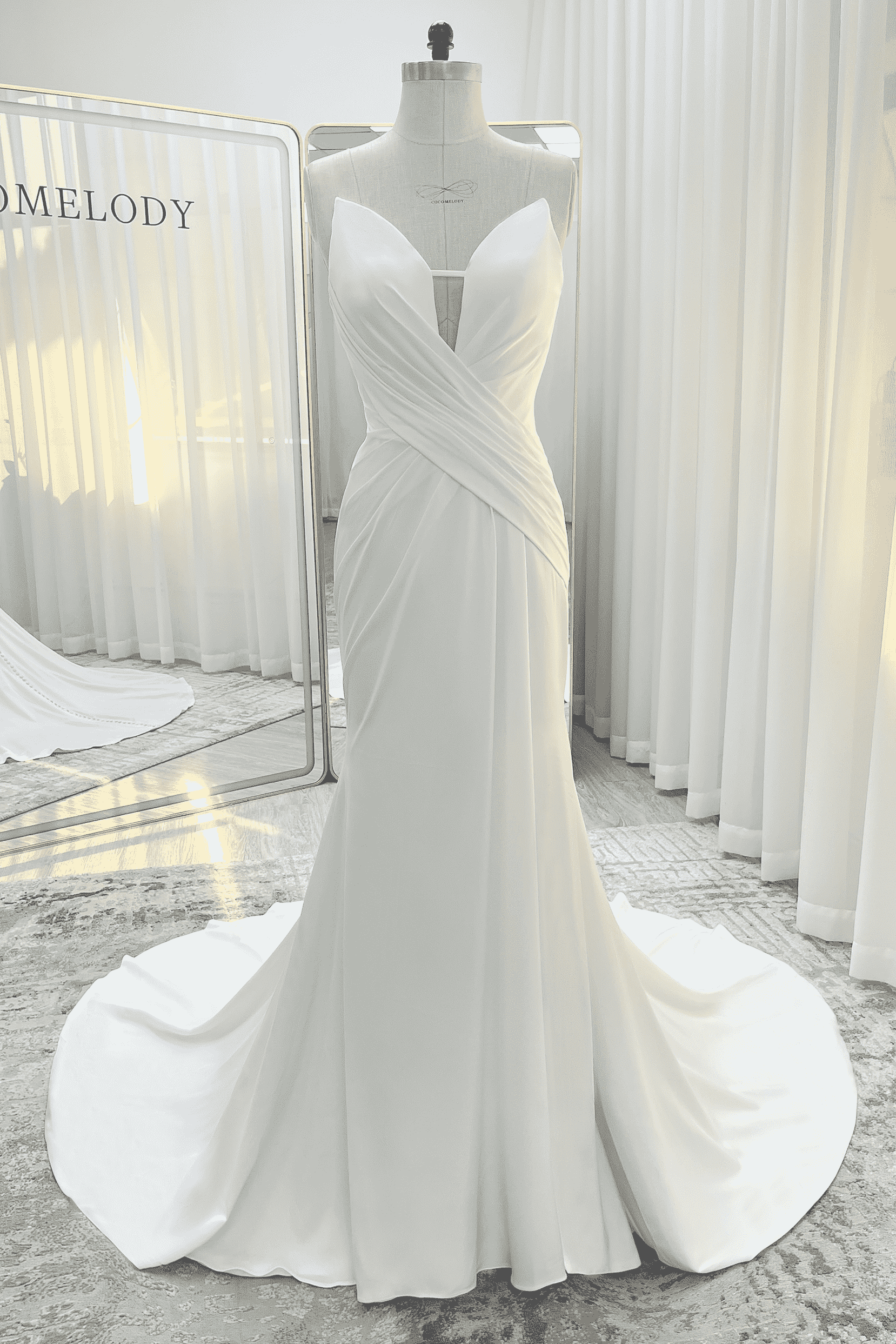 Elegant Trumpet Mermaid Court Train Satin Wedding Dress Wedding Dress