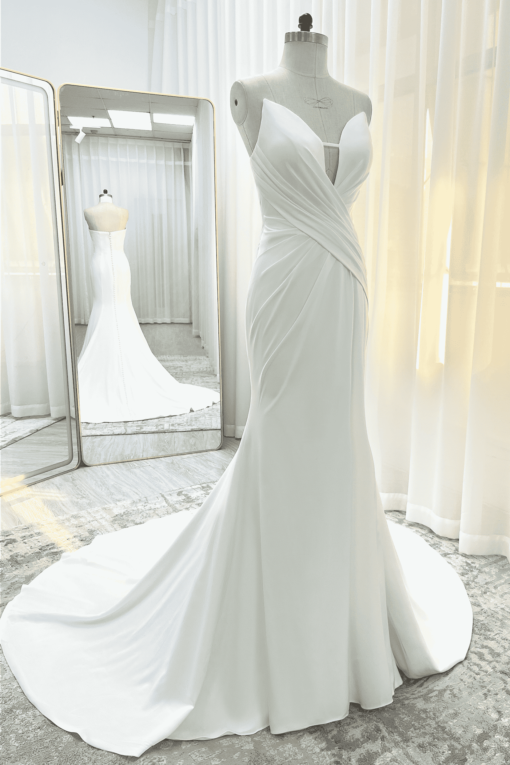 Elegant Trumpet Mermaid Court Train Satin Wedding Dress Wedding Dress