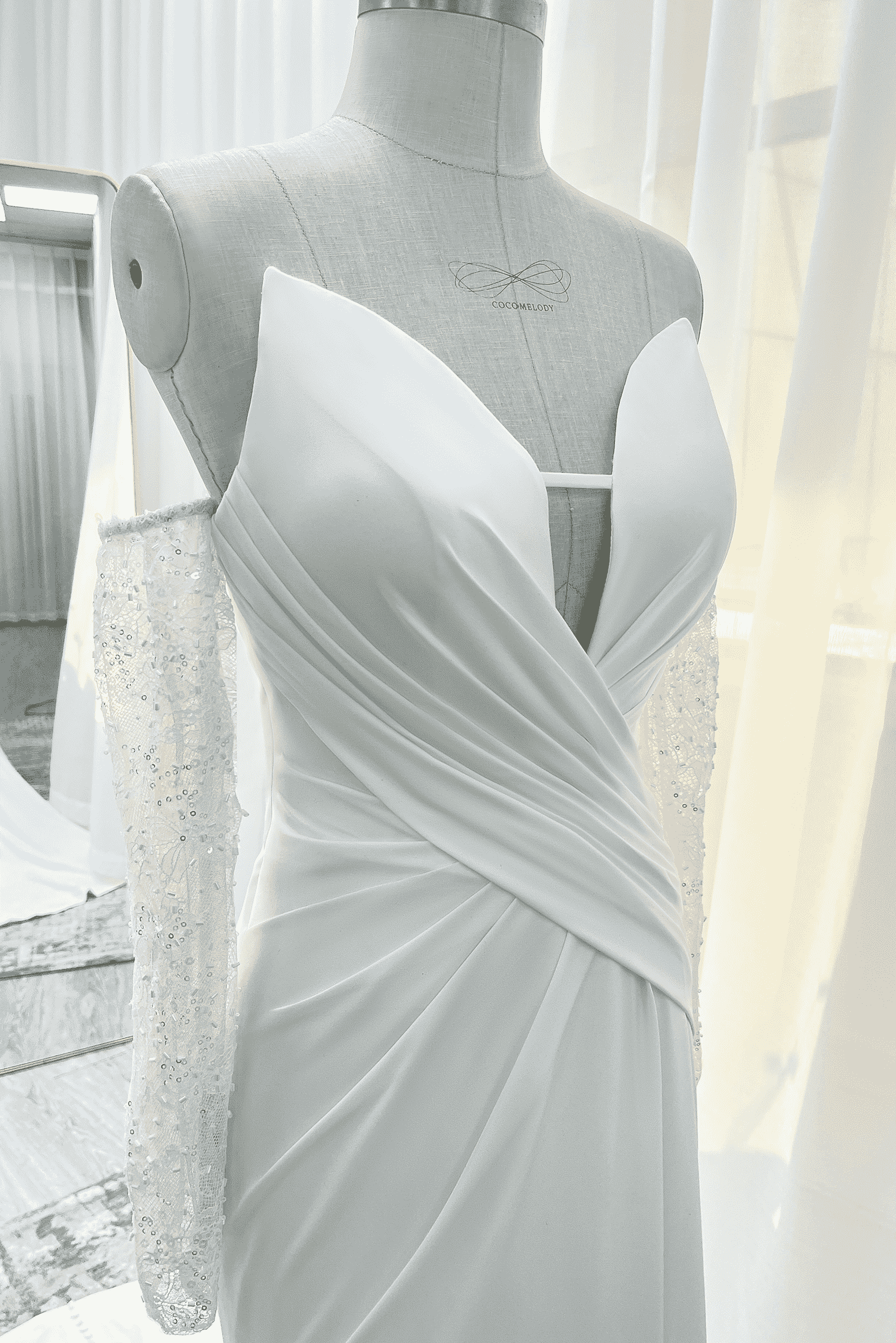 Elegant Trumpet Mermaid Court Train Satin Wedding Dress Wedding Dress
