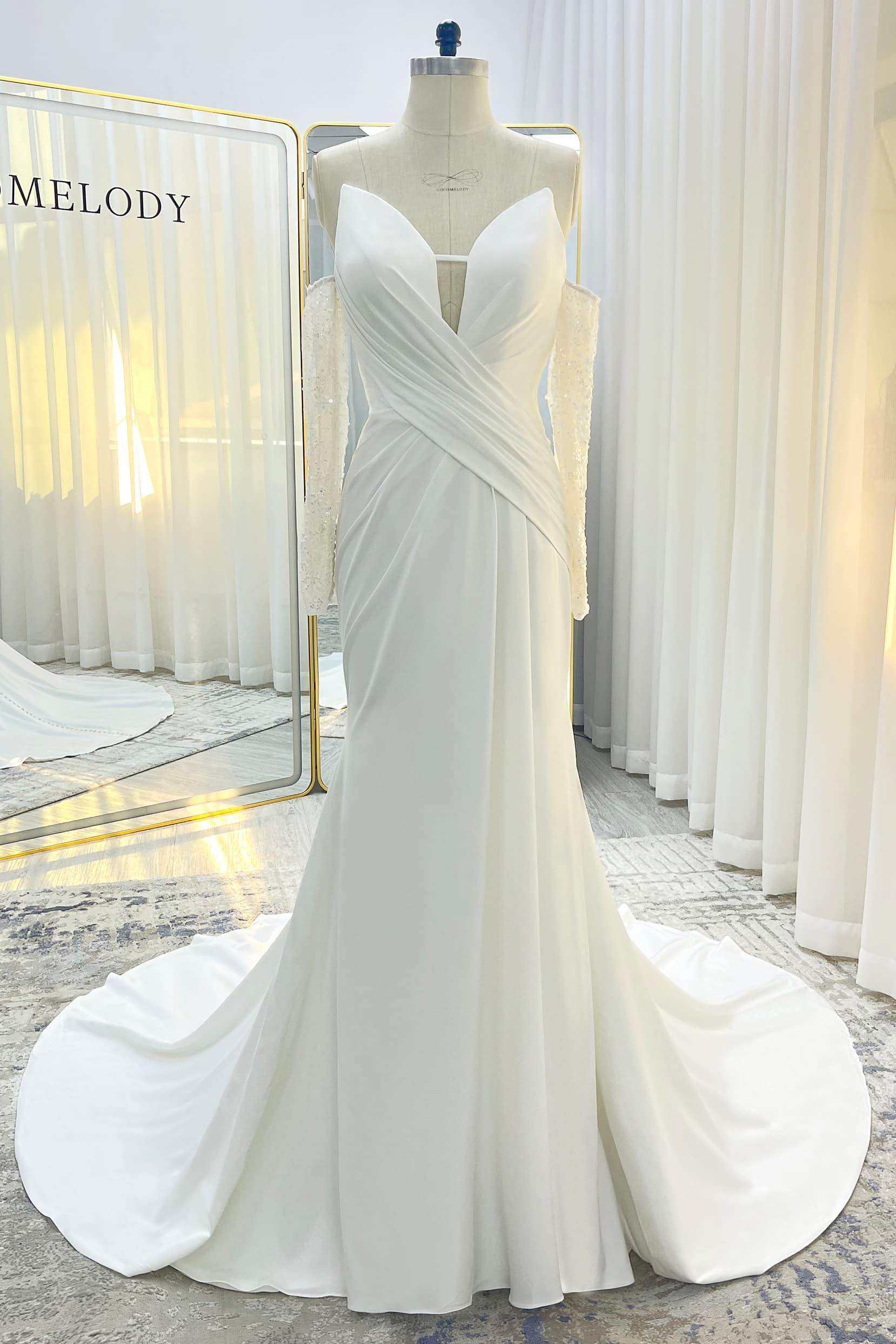 Elegant Trumpet Mermaid Court Train Satin Wedding Dress Wedding Dress