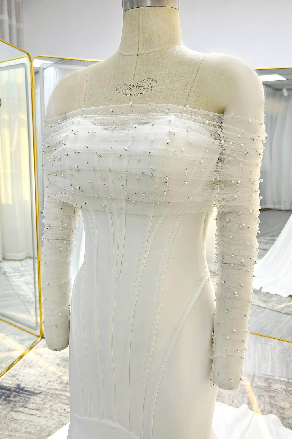 Elegant Trumpet Mermaid Court Train Stretch Satin Wedding Dress Wedding Dress