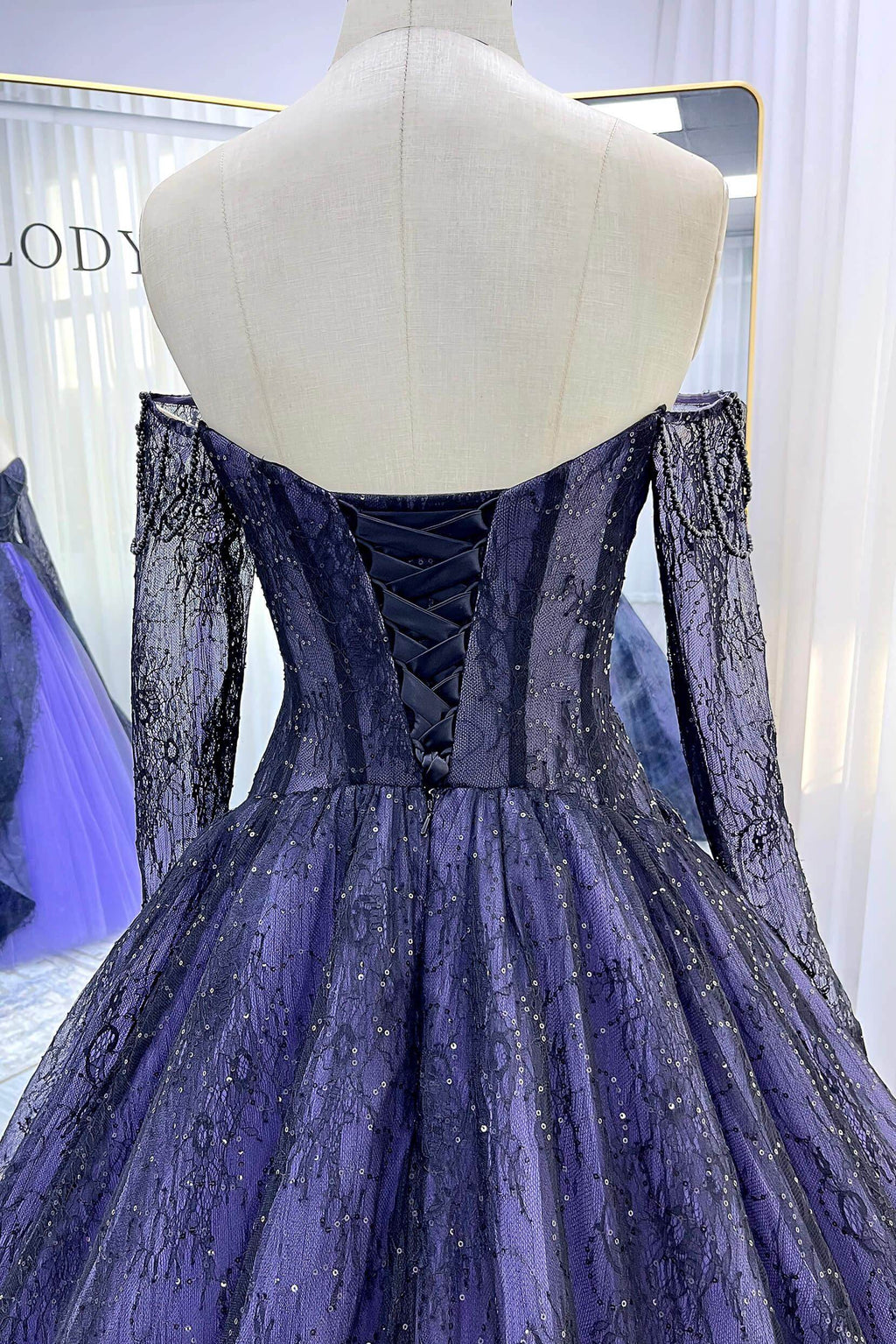 Elegant A Line Chapel Train Sequined Lace Tulle Wedding Dress Wedding Dress