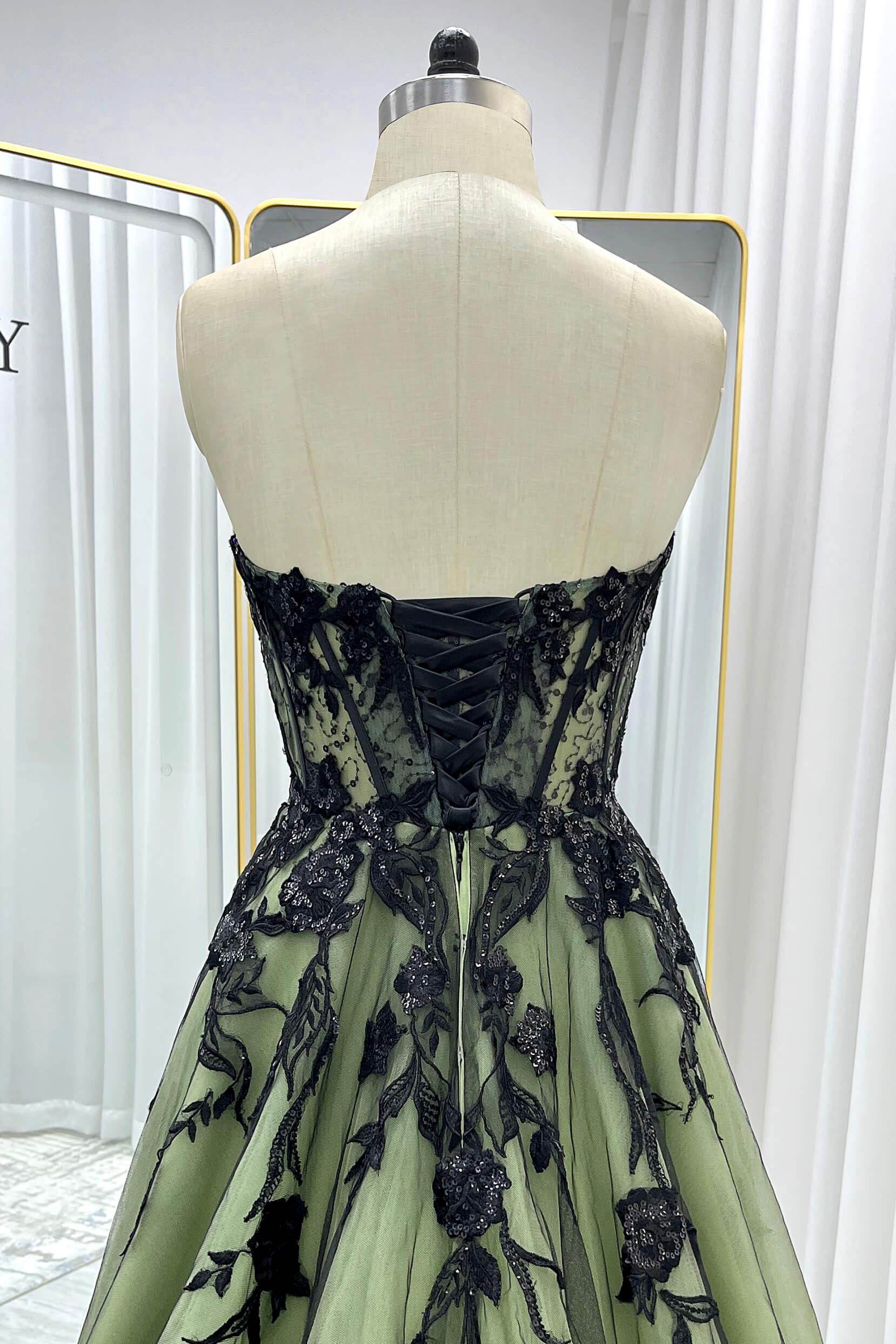 Elegant A Line Court Train Sequined Lace Tulle Wedding Dress Wedding Dress