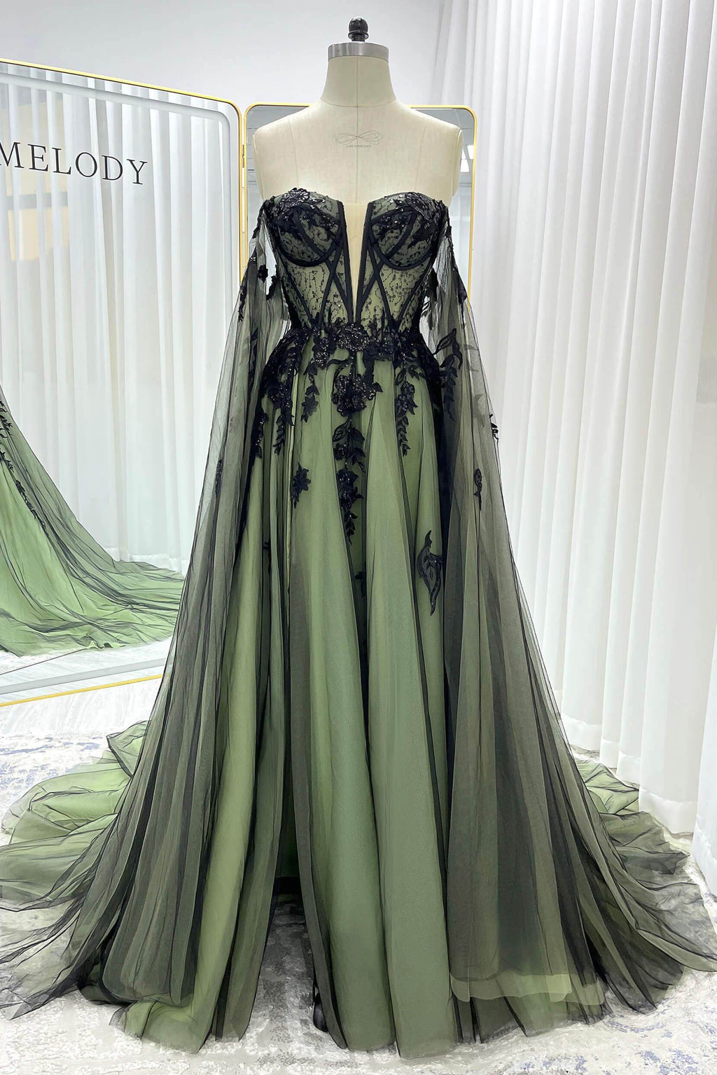 Elegant A Line Court Train Sequined Lace Tulle Wedding Dress Wedding Dress