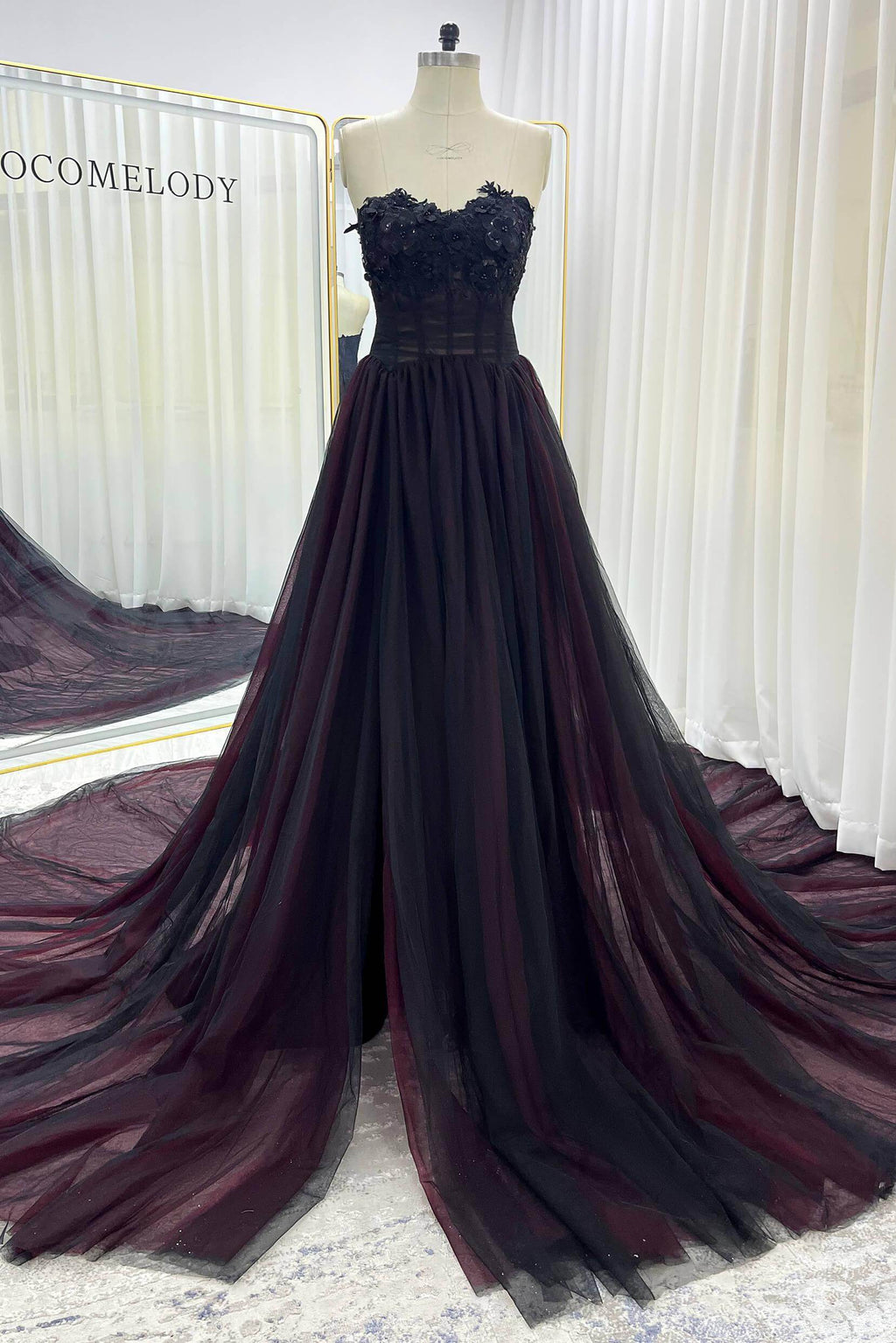 Elegant A Line Chapel Train Lace Tulle Wedding Dress Wedding Dress