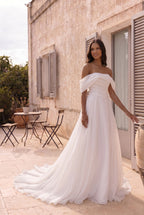 Elegant A Line Court Train Organza Wedding Dress Wedding Dress
