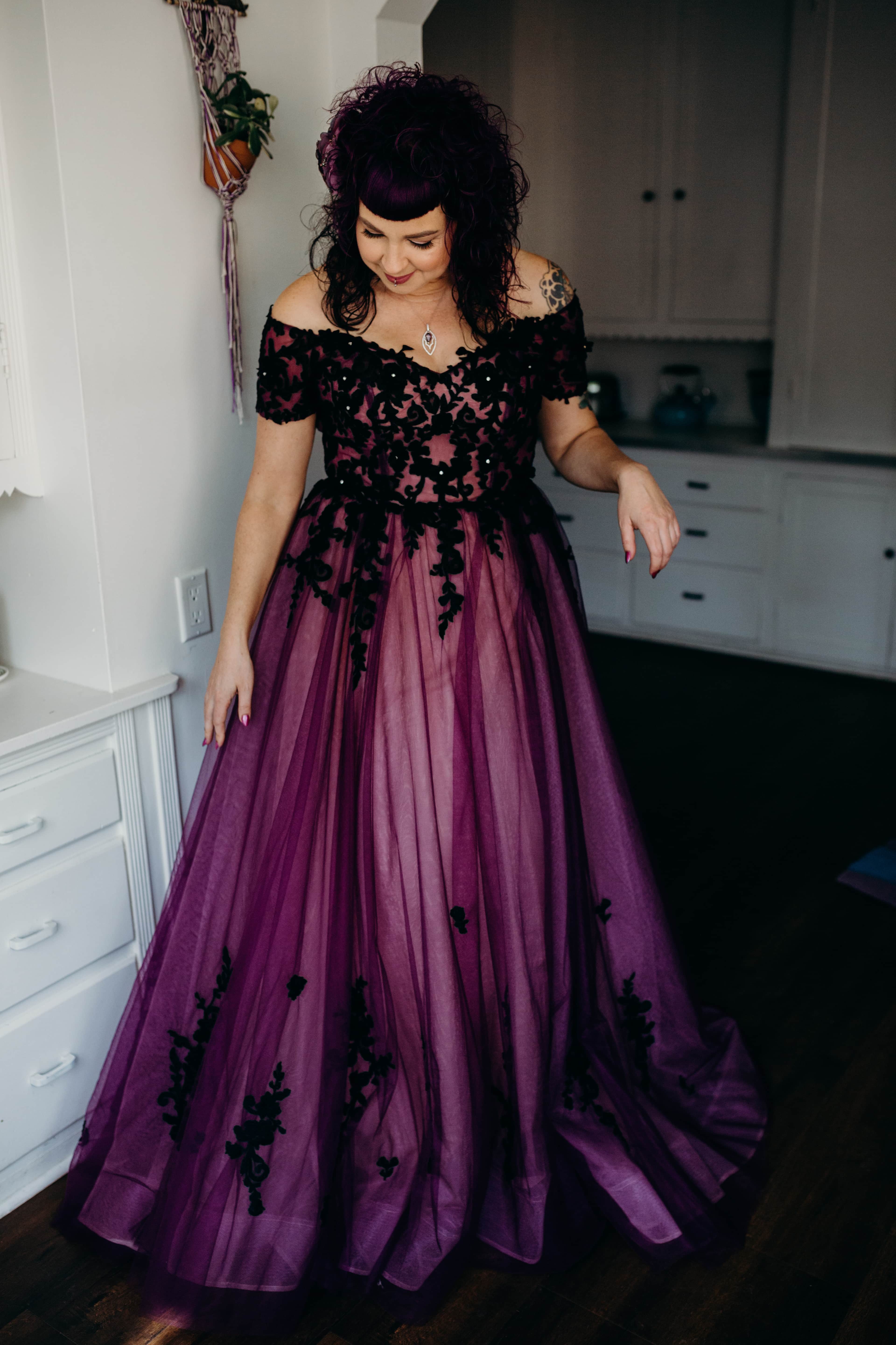 Elegant A Line Sweep Brush Train Tulle Gothic Wedding Dress Wedding Dress