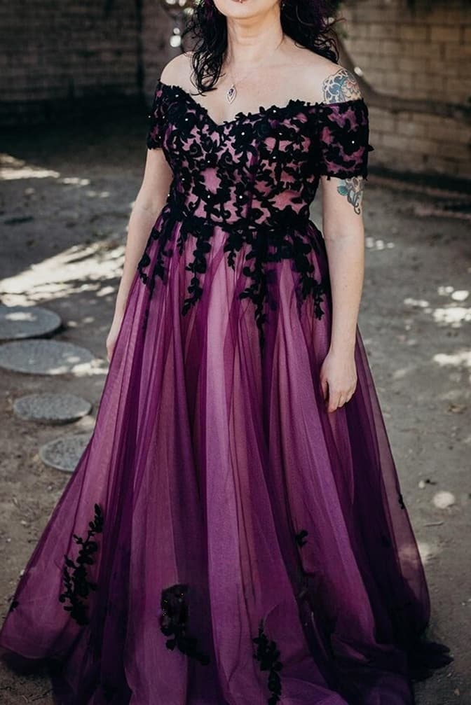 Elegant A Line Sweep Brush Train Tulle Gothic Wedding Dress Wedding Dress