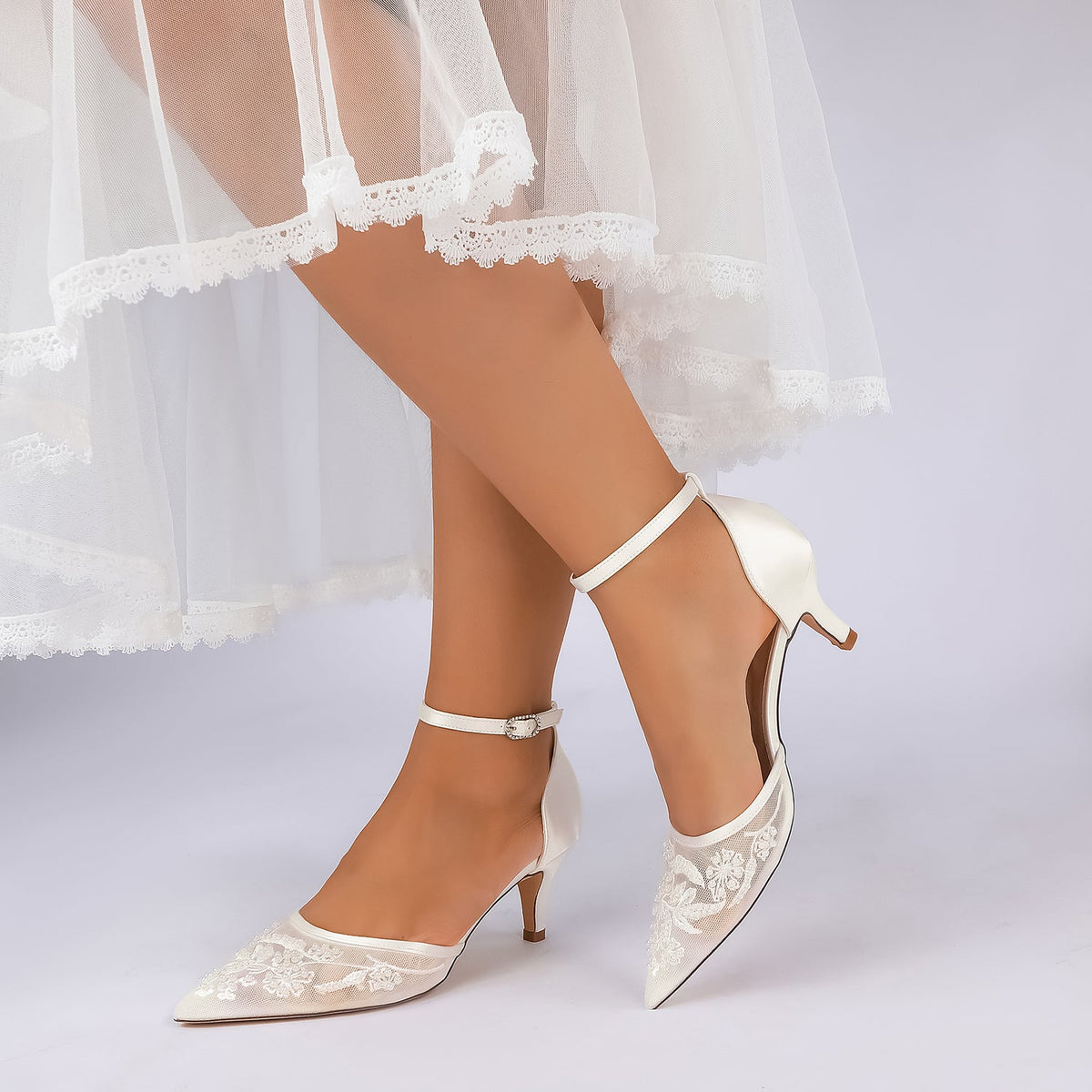 Vienne Stiletto Ivory detail view 8 heels