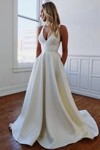Bellamy Pearl detail image 4 wedding dress