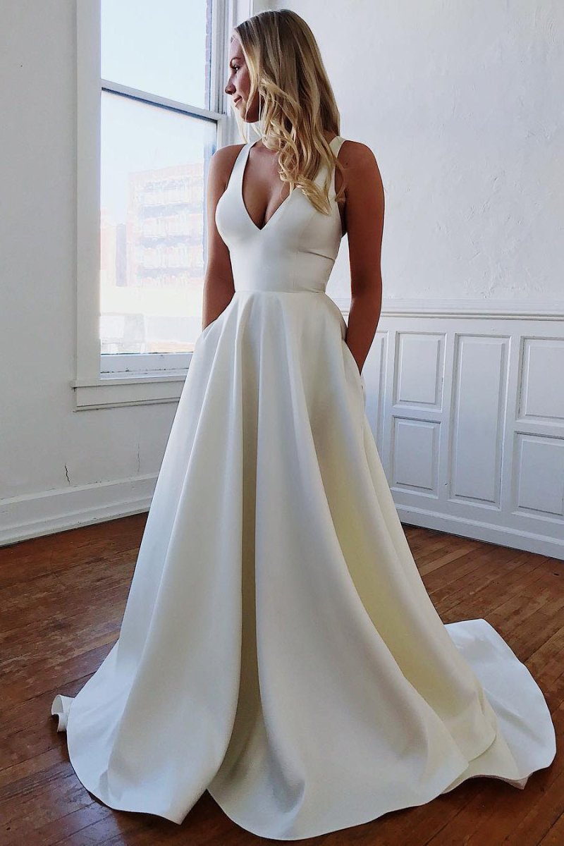 Bellamy Pearl detail image 4 wedding dress