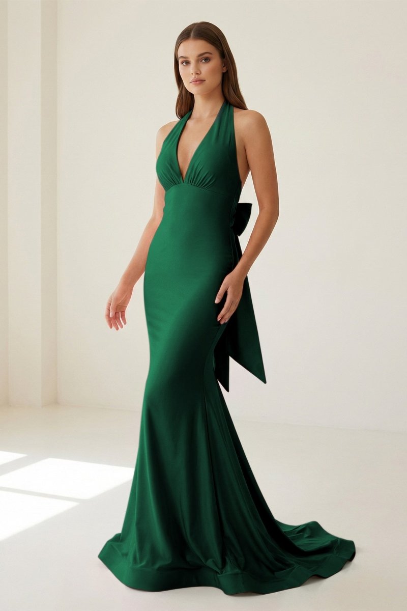 Petronella Rue Hunter Green side view prom dress