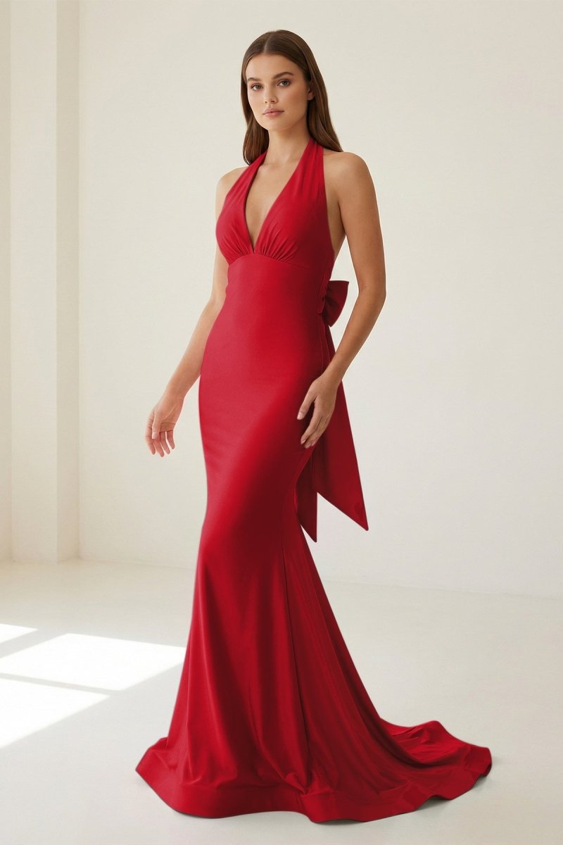 Petronella Rue Red side view prom dress