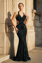 Xanthe Hunter Green front view prom dress