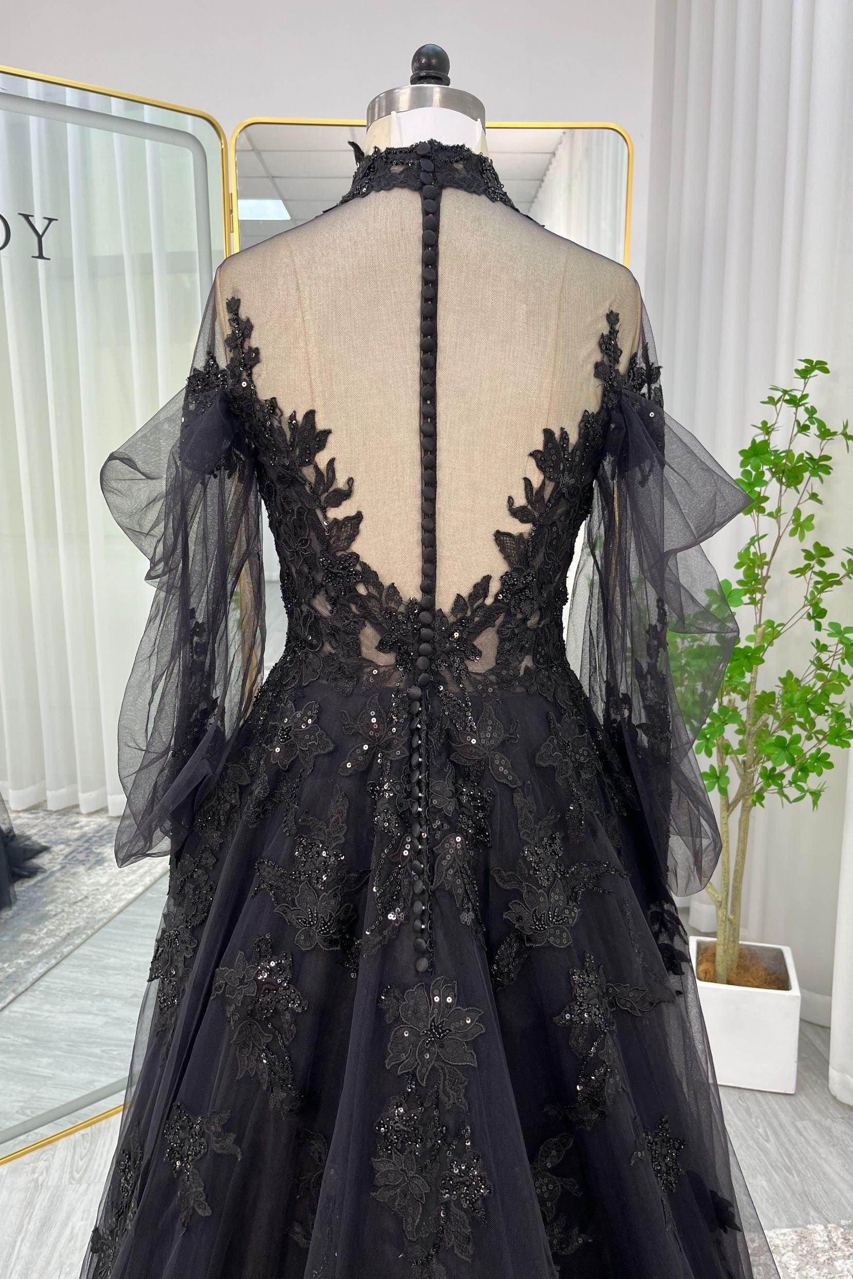 Elegant A Line Court Train Lace Tulle Wedding Dress Wedding Dress